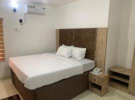 Rosecourt Hotel & Suites, hotel em Enugu