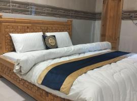 Neelam Water View Hotel, hotel en Kundālshai