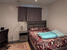 2-Room Suite in South Edmonton, hotel em Edmonton