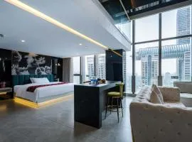Chongqing Tianlai Yunyun High-altitude River View Hotel (Jiefangbei Raffles City Branch)