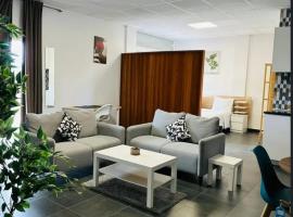 Ericely Inmobiliaria, khách sạn ở Ciudad de Malabo