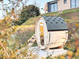 Eulennest Tiny House mit Whirlpool und Sauna, hotel v destinaci Bermel