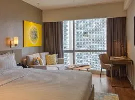 Novotel Executive Suite - Acqua Manila