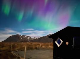 Tiny Cabin Under the Northern Lights, ξενοδοχείο σε Leirá