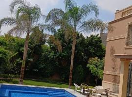 Royal Mansion with private pool in sheikh zayed Compound families, Hotel in Sheikh Zayed