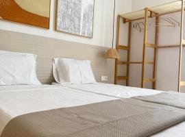 OOLAA Trendy Accommodation, Hotel in Santa Maria