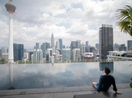 Ceylonz Suites KLCC Rooftop Infinity Pool KL Tower View, hotel v Kuala Lumpur
