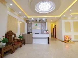 Khách sạn Pine Hill Hotel Dalat