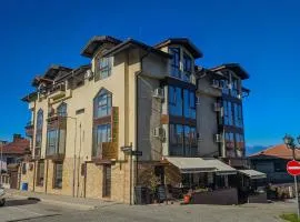 Хотел Елица