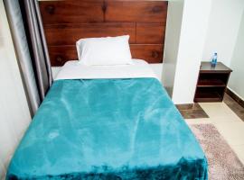 Reptile Village Cribz Entebbe, hotel in Entebbe