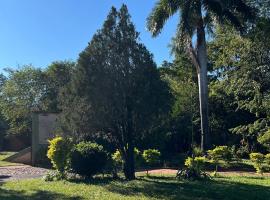 Casa Quinta en Ñemby, hotel v destinaci San Lorenzo de la Frontera