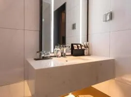 Borrman Hotel Guilin Railway Station Two Rivers and Four Lakes