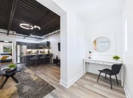 Loft Getaway Near Port & Beach -Unit 203