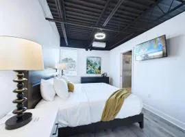 Minutes To Port! Loft Near Dining & Fun -unit 207