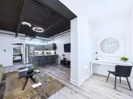 Minutes To Port! Loft Near Dining & Fun -unit 207