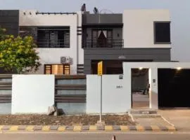 Holiday One Hotel & Suites