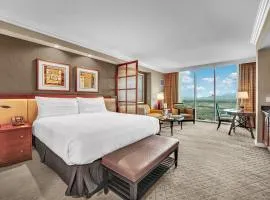 Solara Vita at MGM Signature