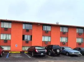 Capital O Pleasant Motel Grand Rapids MI