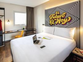 ibis styles Lima San Isidro, hotel en Lima