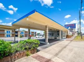 Capitol Inn & Suites