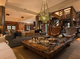 Hemingways Eden Residence