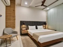 Hotel Sukoon & Banquet Hall Near Bhopal Railway Station