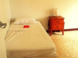 Tropicana Villa, hotel em Port Vila