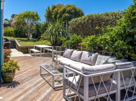 Casa Sol - Central Oneroa Retreat, hotel v destinaci Waiheke Island