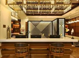 James Joyce Coffetel Chengdu Longquan Dongfang Huada Plaza