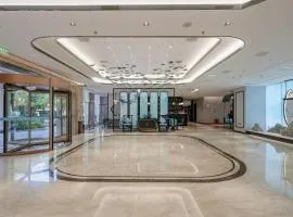 Xana Deluxe Nanchang Qingshan Road Metro Station