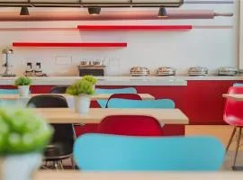 ibis Chengdu East Railway Station Hotel