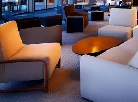 Best Western Plus Kiawatha Lakes Hotel & Suites