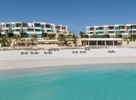 The Strand Turks and Caicos,位于普罗维登西亚莱斯岛的酒店