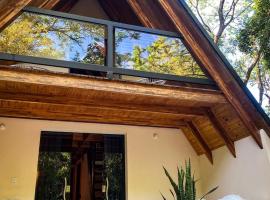 Cabaña El Bosque, hotel v destinaci Independencia