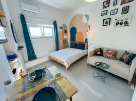 Blue Bergamote - Pop Culture Studio