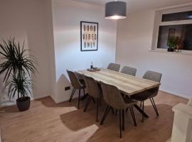 Cosy 2 Bedroom Macclesfield House, hotel en Macclesfield