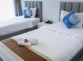 Baan Suan Khun Ta and Golf Resort, hotel en Ubon Ratchathani