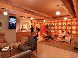 Coeo Hernan Ruiz Rooftop Pool Hostel, hotel en Málaga