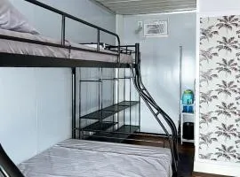 RedDoorz at Tandikan Suites El Nido