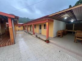 Residencial Bom Desc & Conforto, hotel en Santo António