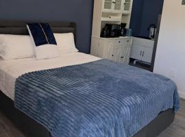 Small's Cozy Rest 6 Efficiency，位于South Bimini的酒店