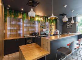 ibis Lyon Carre De Soie,位于沃昂夫兰的酒店