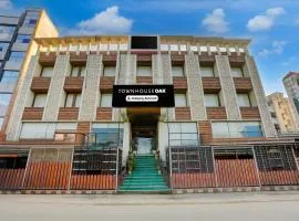 Super Townhouse Oak Amity University Patna Formerly The Golden Crown