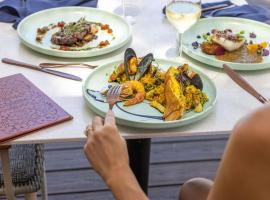 Peppers Beach Club & Spa, hotel in Palm Cove