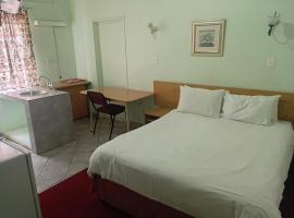 Brackendene Lodge，哈博羅內的飯店