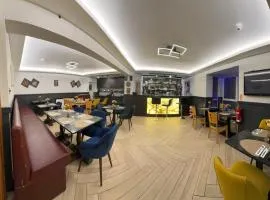 The Gatwick White House Hotel