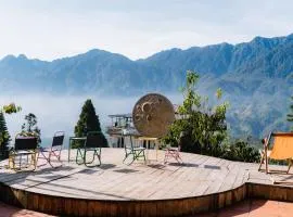 Hilltop Sapa