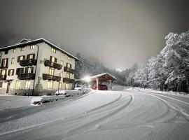 Cervinia House - Alpine Apartments & Chalet, hotel v destinaci Valtournenche