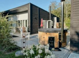 Neubau Eines Architektonisch Gestalteten Hauses Am Meer In Sandviken, hotel v destinaci Sölvesborg