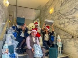 Hôtel Locarno Nice, hotel v Nice